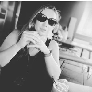 Meet your Posher, Jo